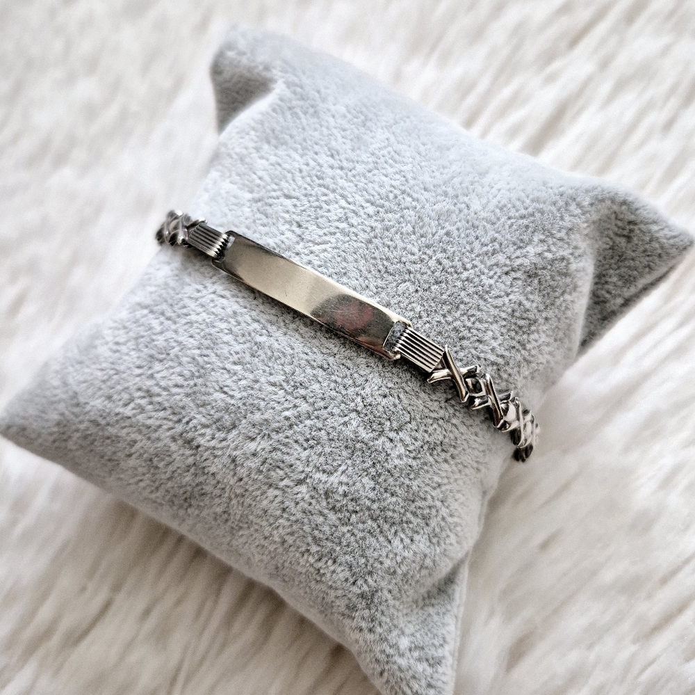 925 Vintage Sterling Silver XO I.D Bracelet
